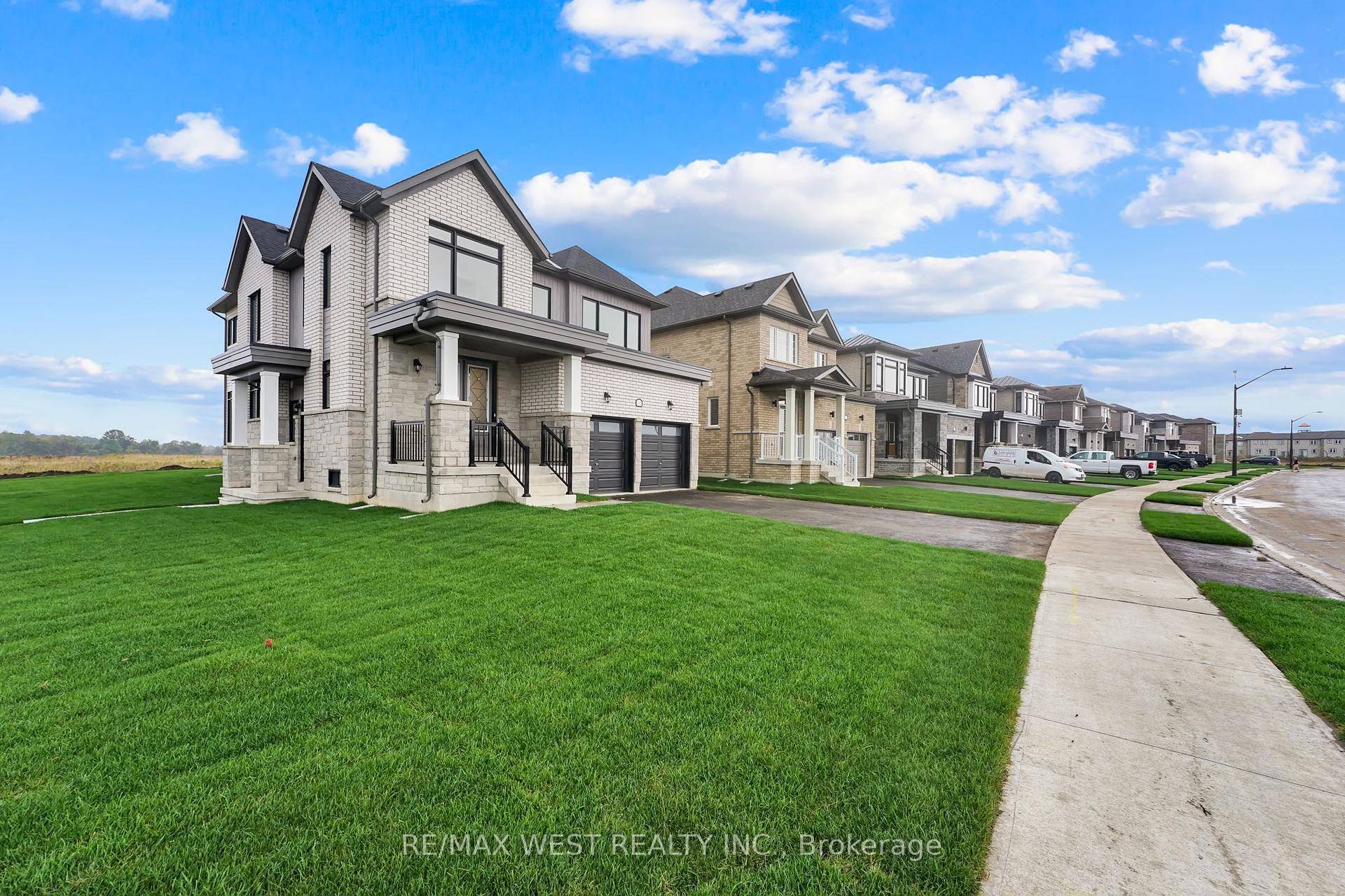 APPLIANCES ARE INSTALLED Beautiful brand new 2 storey detached home in South Bay at River's Edge.