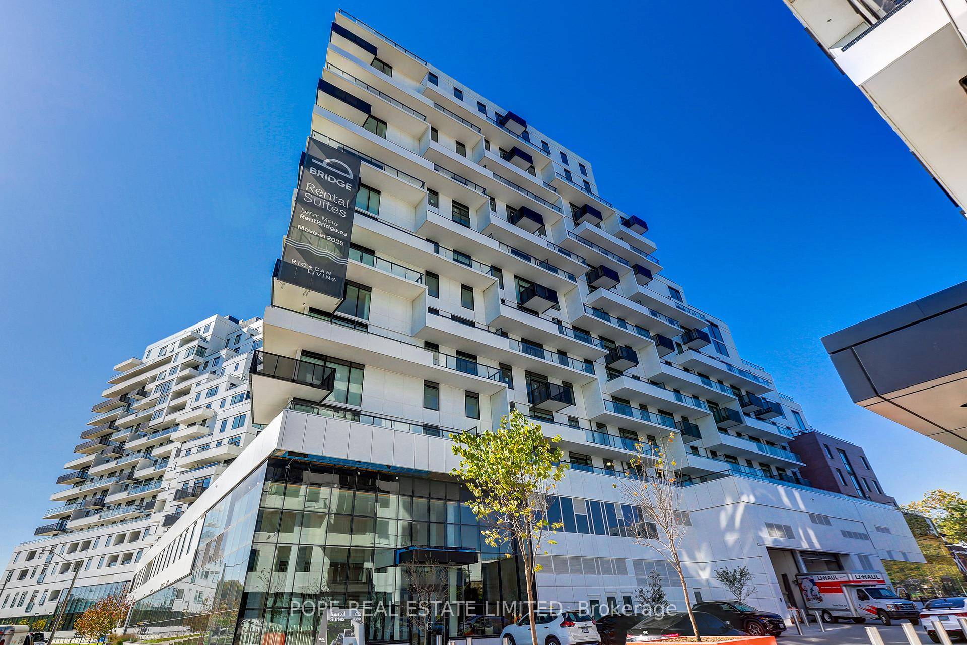 QA Queen amp ; Ash Bridge Condominium.
