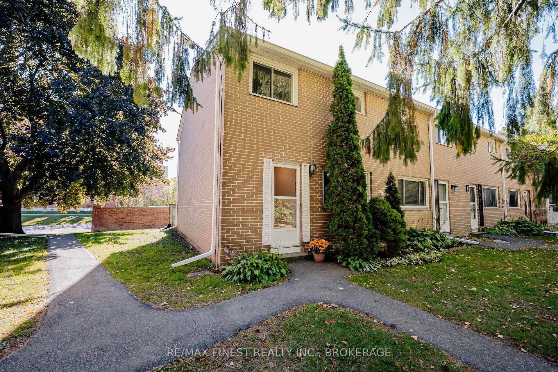 Well maintained and move in ready, this centrally located 2 bedroom end unit townhouse condominium offers a comfortable and convenient lifestyle.