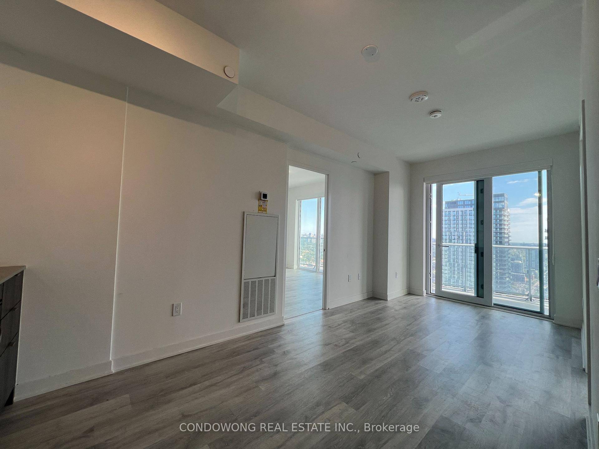 A stunning high rise tower with luxurious finishes and breathtaking views in the heart of Toronto at Dundas and Church.