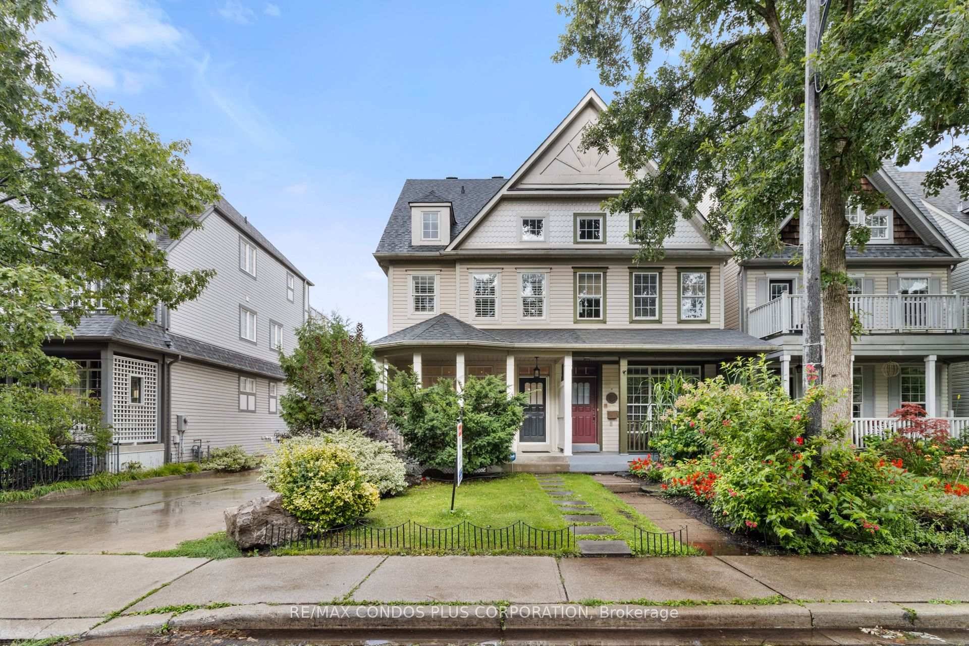 The Beach Is Tribute Communities' Quintessential Lakefront Community Located In Toronto's Vibrant Beaches Neighbourhood !