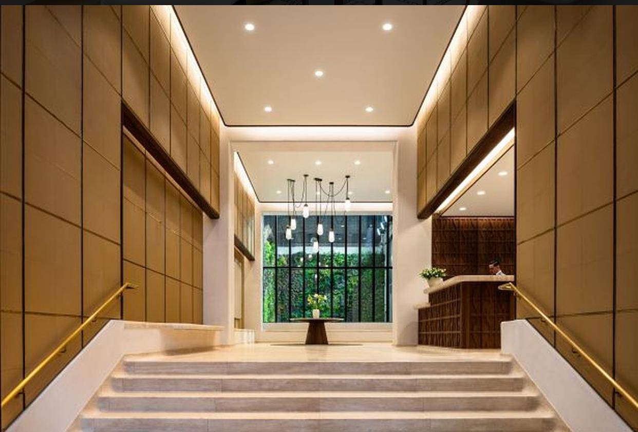 Experience luxury full service condo living at its finest in this stunning sought after split 2 bedroom, 2 bathroom apartment with breathtaking, unobstructed Hudson River views west and north all ...