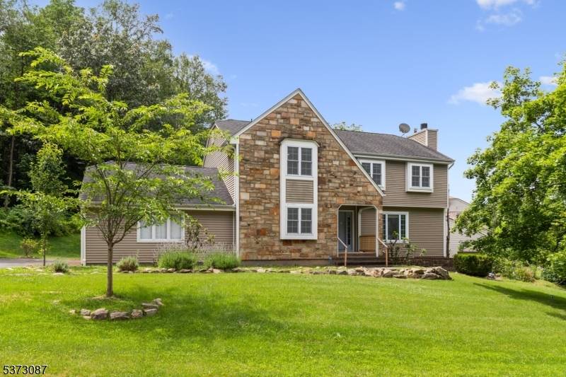 Spacious 5 bed, 3 full bath home set on a very private lot at the top of the hill, w no neighbors behind or on the left.