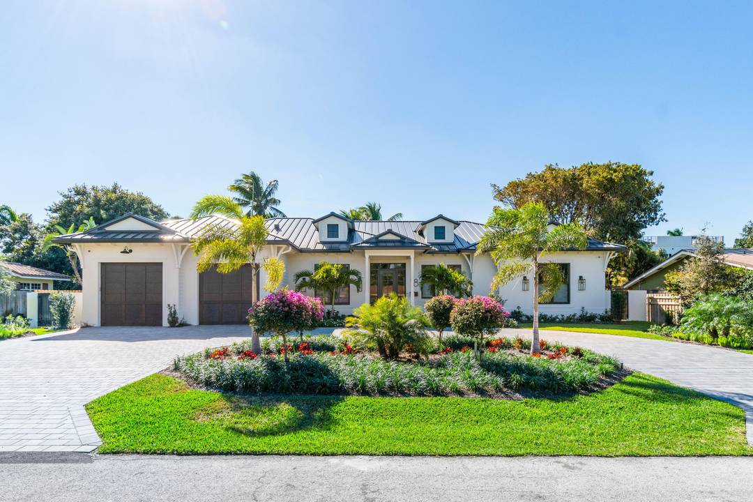 This is a WOW Rental ! Available off season short term summer fall.