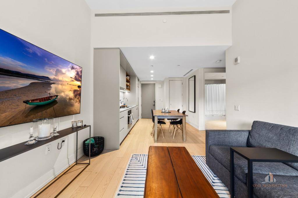 INVESTORS Tenant pays 4, 800Spacious 1 bedroom apartment featuring gorgeous 11 foot ceilings, a marble bathroom with a full size washer and dryer, and a large open kitchen with top ...