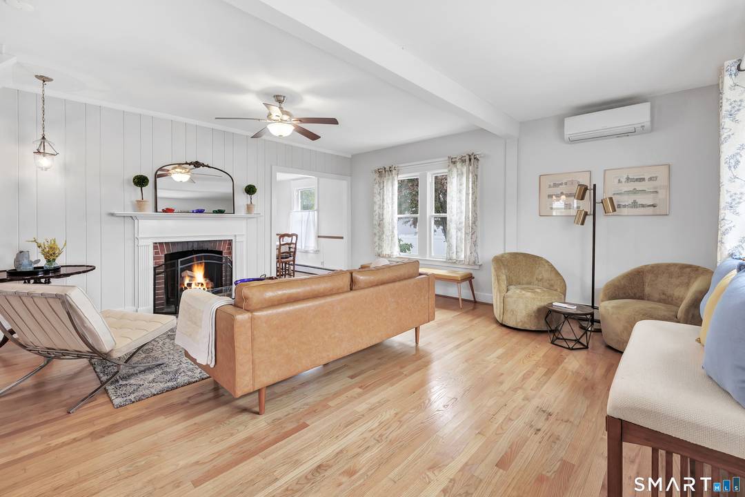 Come see this Charming 3 Bedroom, 2 Bathroom Beach House located in the desirable shoreline community of Clinton, Connecticut.