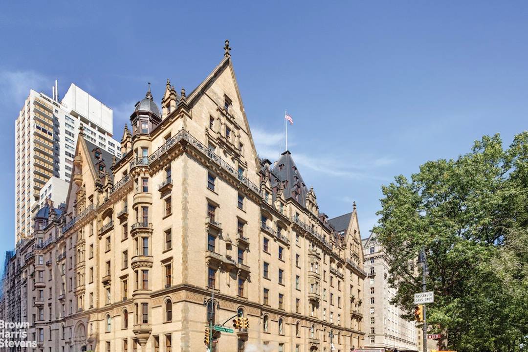 MAGNIFICENT PARKFRONT CORNER RESIDENCE AT THE DAKOTA This extraordinary and impeccably proportioned residence is ideally positioned in one of The Dakota's most coveted park front corner locations, boasting more than ...