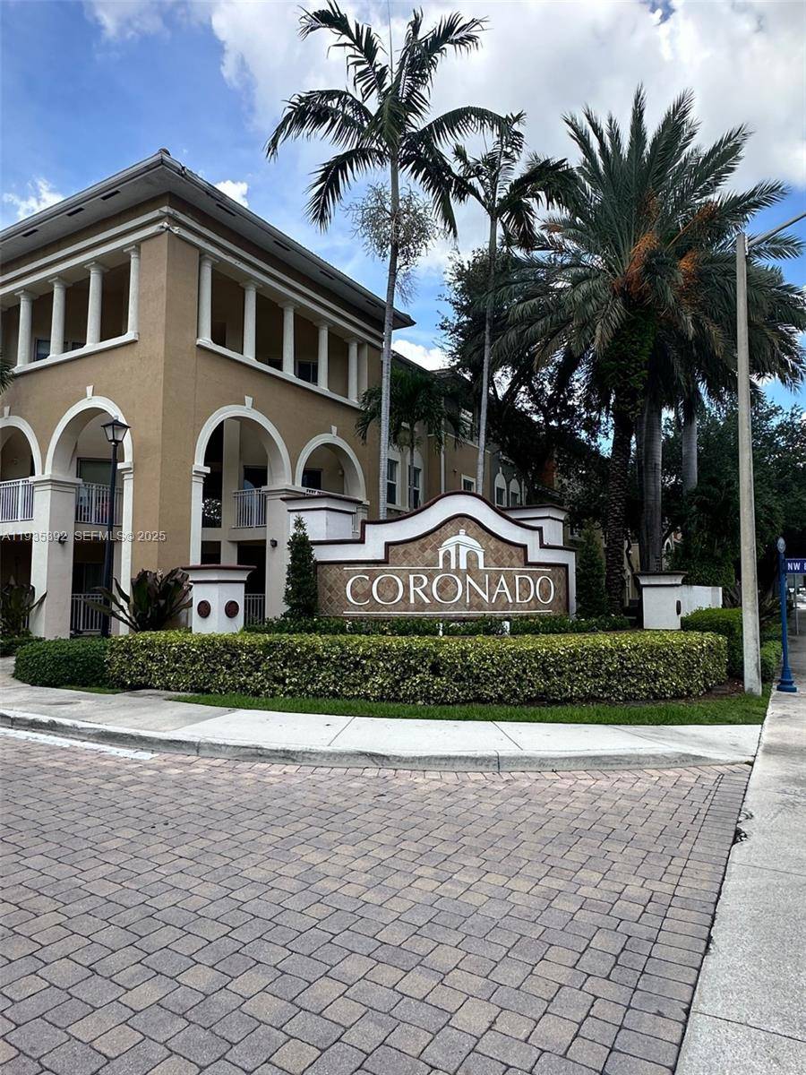 Coronado at Doral, perfect location, close to everything !