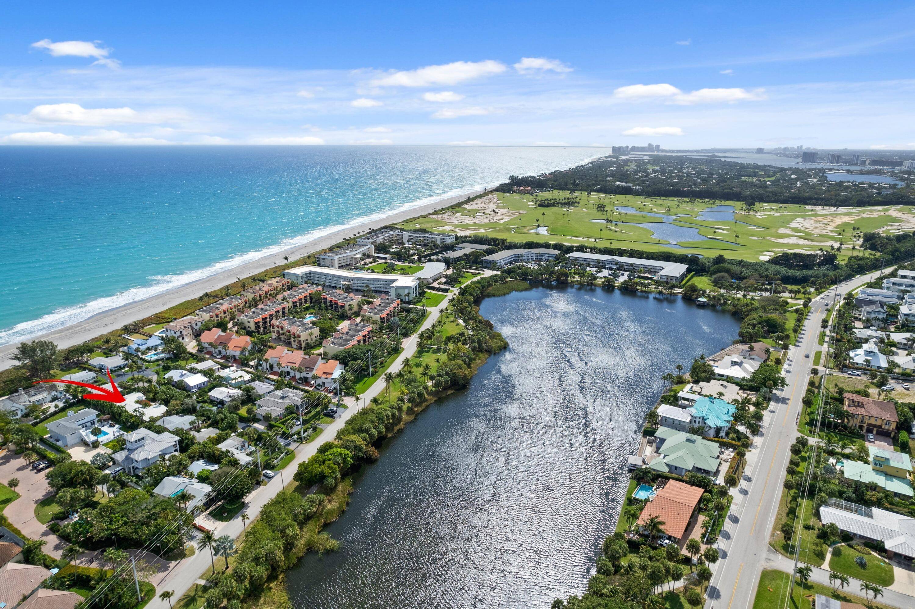 Located in a prime location in the private Beachbound community in Juno Beach, this 3, 160 sq.