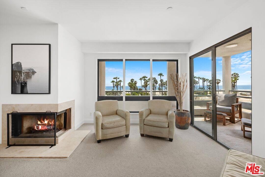 130 Ocean Park Blvd 1BR Santa Monica La