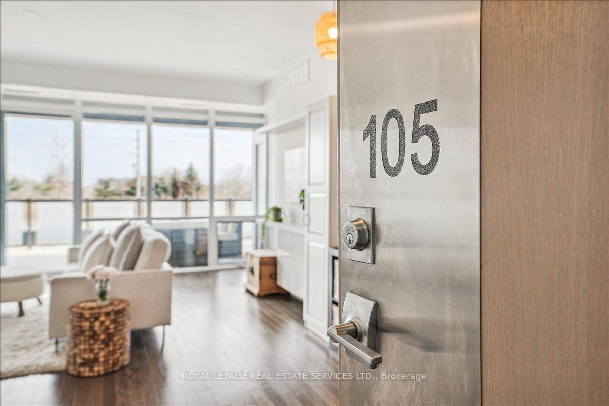 Step into this stunning 2 bedroom DEN condo offering 1, 082 sq.