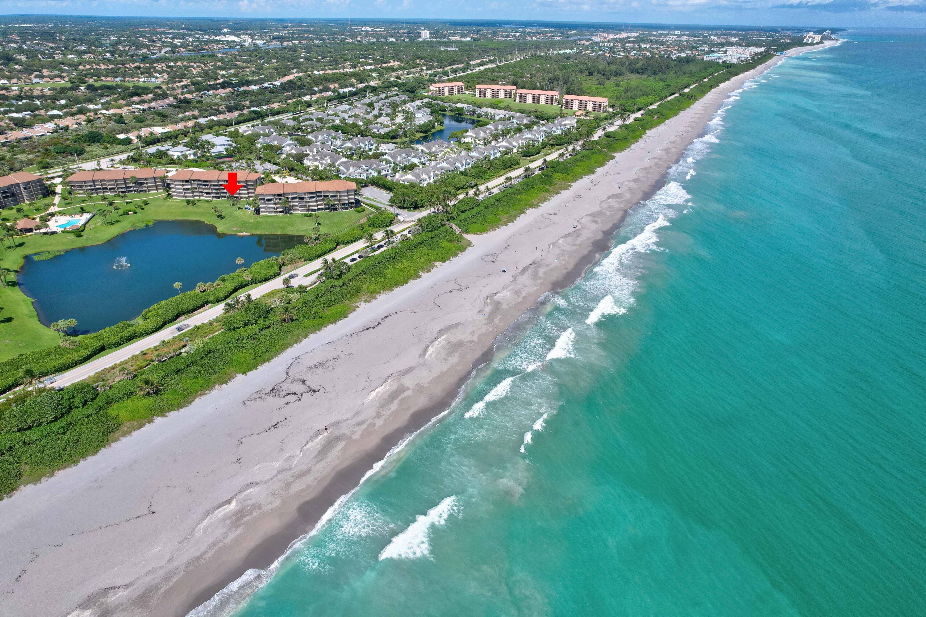 BEAUTIFULLY DECORATED BEACHFRONT JUPITER CONDO LOCATED JUST STEPS TO JUPITERS PRISTINE BEACHES AND THE ATLANTIC'S TURQOUIS WATERS !