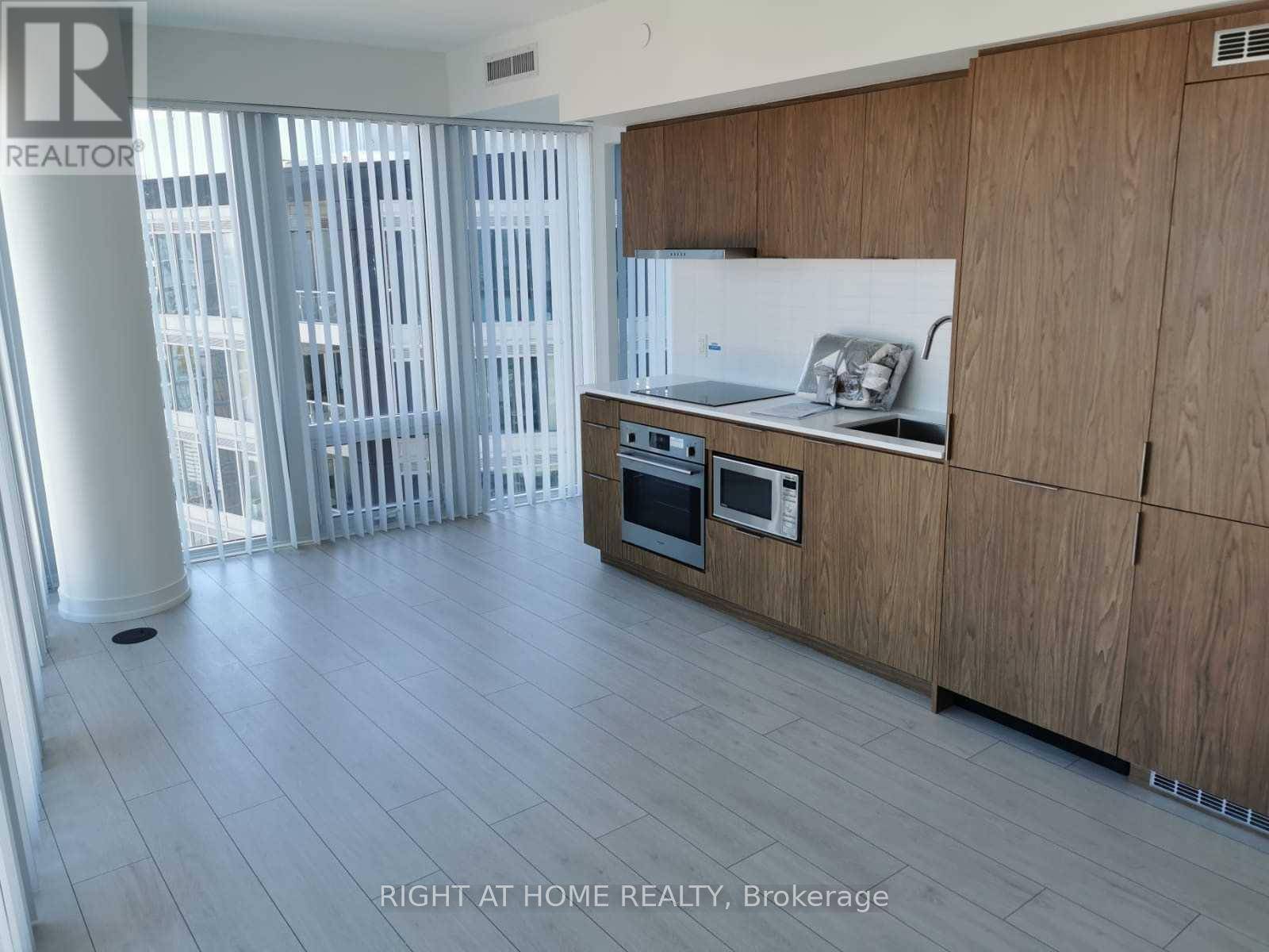 One Of The Best Layouts Orchid In Brand New Menkes Built Fleurs Condo.