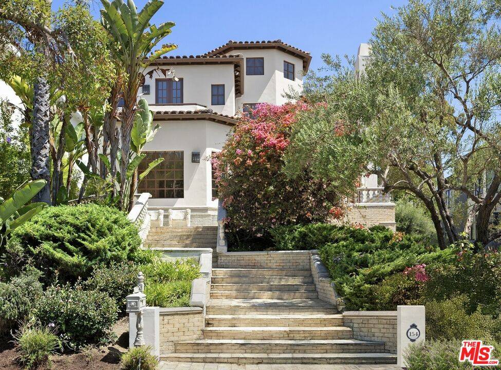 154  N Carmelina Ave 5BR Brentwood La