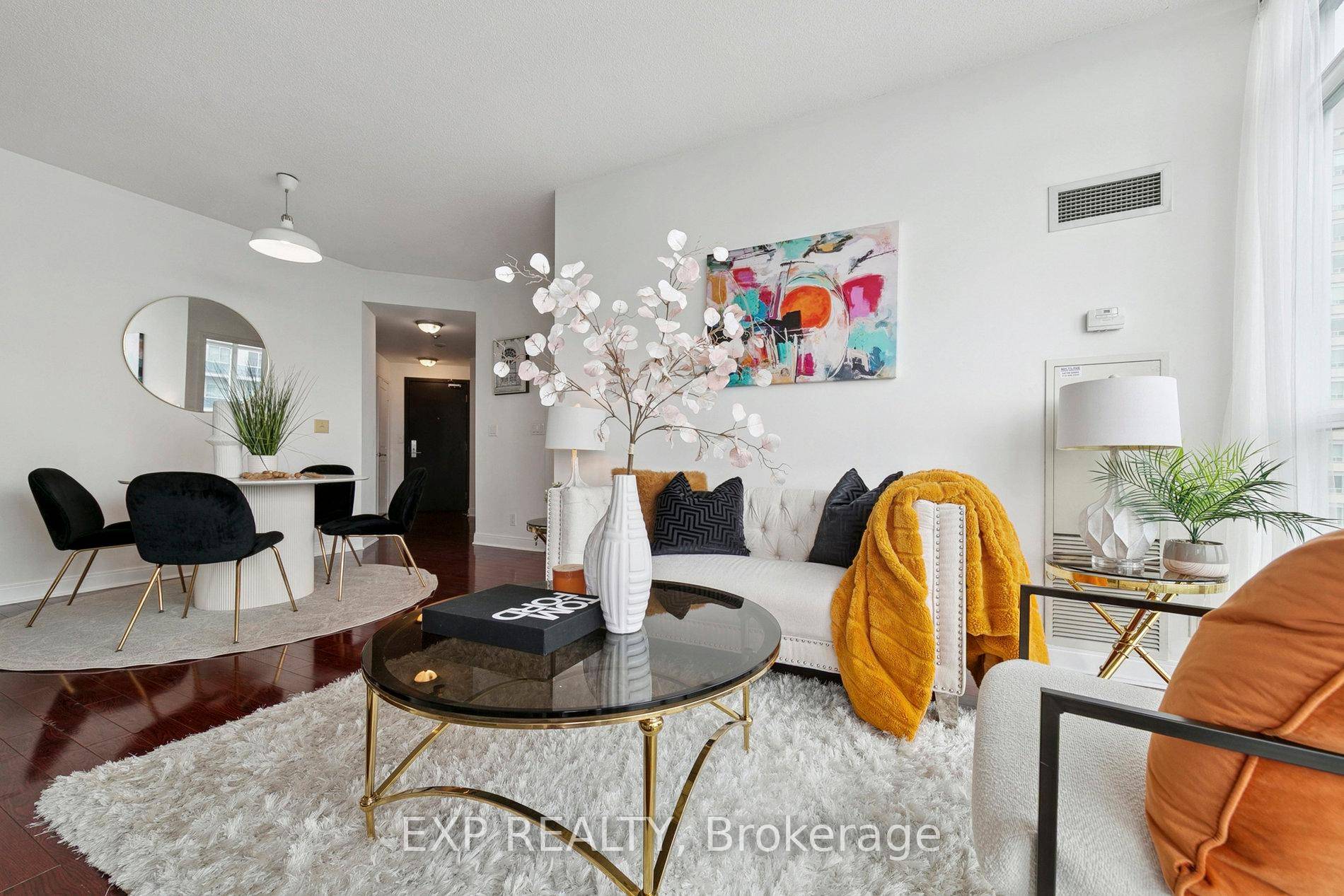 Bright, Sun Filled Executive Corner Suite With 2 Bedrooms And 2 Full Bathrooms.