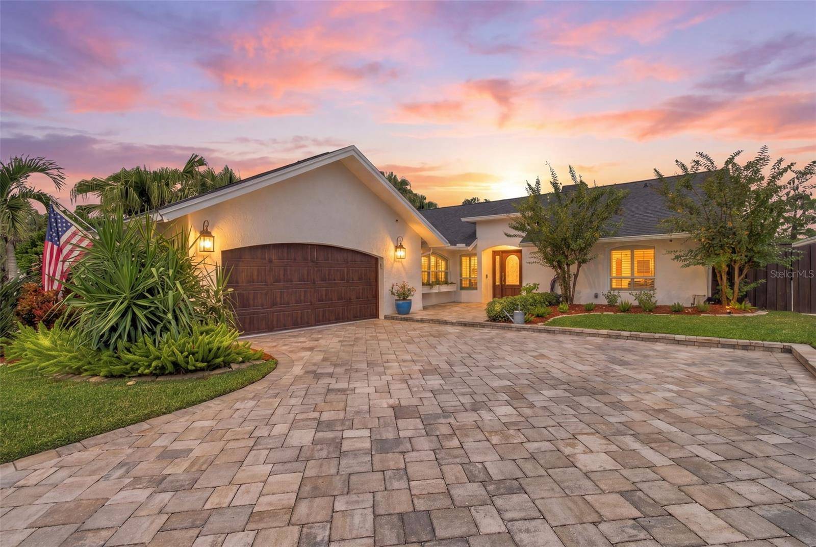 Under contract accepting backup offers.