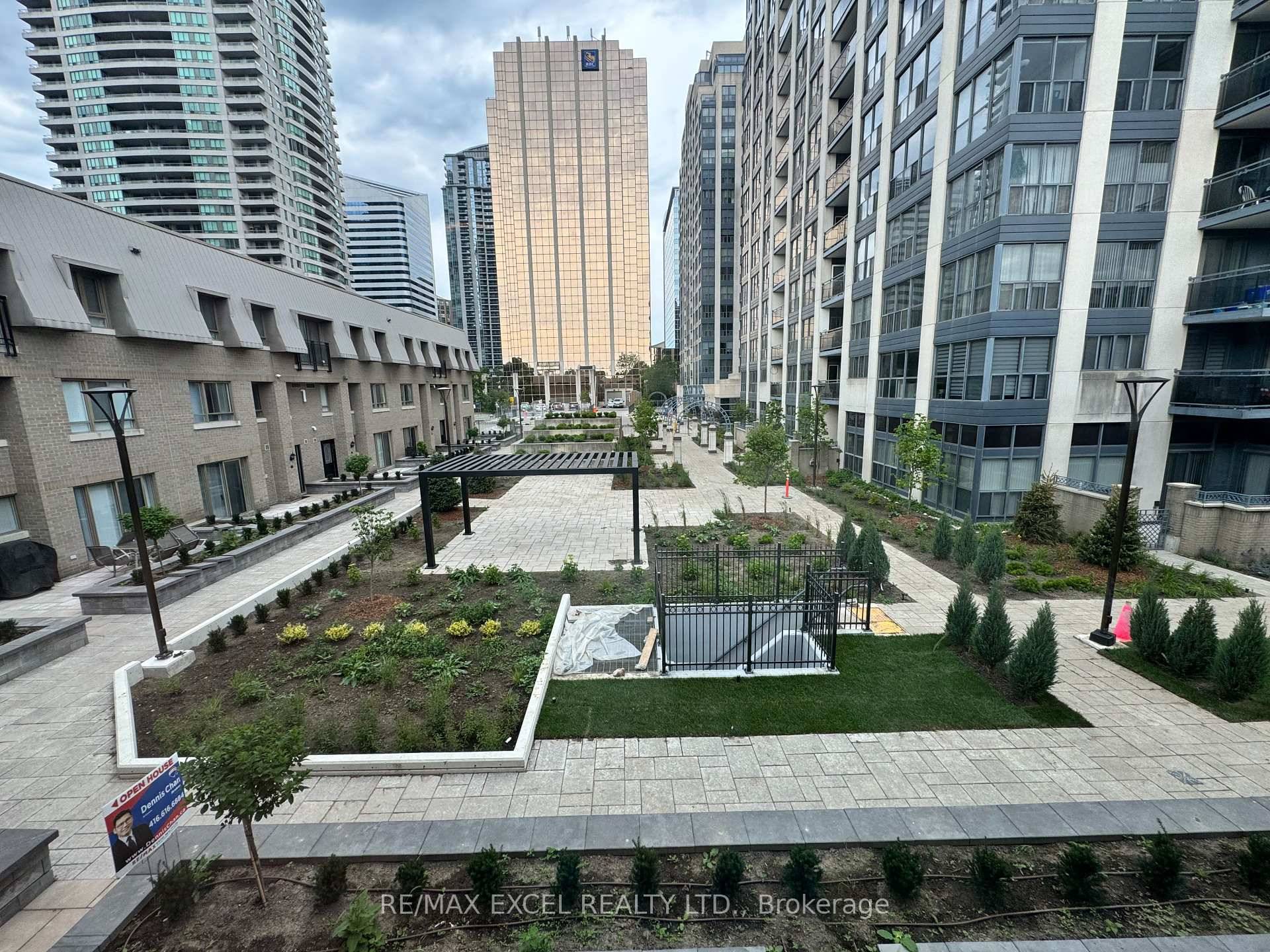 Prime Yonge Sheppard Location Two Level Townhouse w Lush Garden amp ; Private Environment Walkout to Patio.
