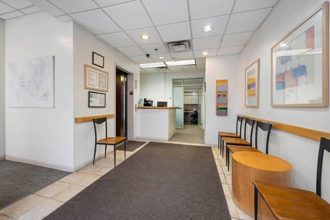 Positioned along the highly trafficked Upper West Side corridor, this commercial condominium at 160 West 86th Street presents a compelling opportunity for both investors and end users seeking flexibility, visibility, ...