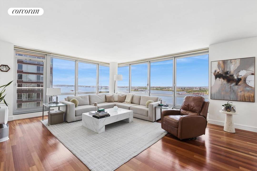 Finally a High Floor F line for sale !