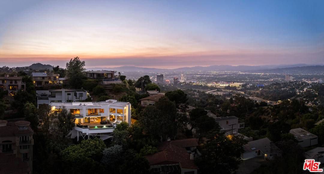 2826 Las Alturas St 5BR Hollywood Hills East La