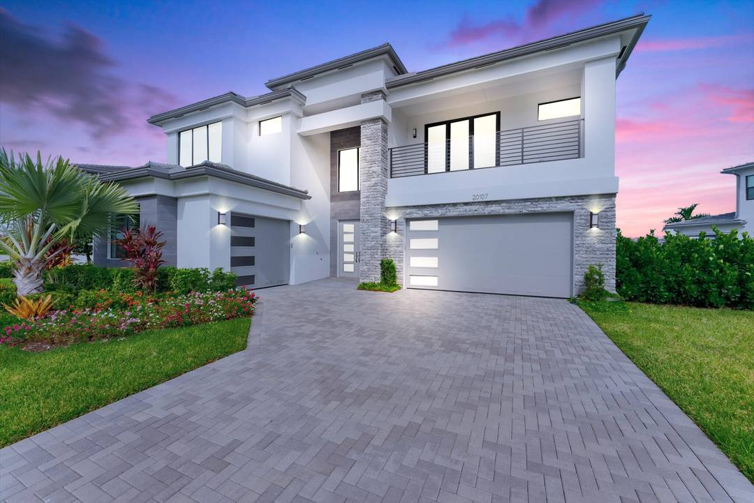 NEW, NEVER LIVED IN EXQUISITELY UPGRADED LUXURY HOME LARGEST LAKEFRONT LOT IN LOTUS PALM Highly Desirable Sumatra Grand Model A Rated Schools Hurricane Impact Windows Doors Grand Entryway Porcelain Tile ...