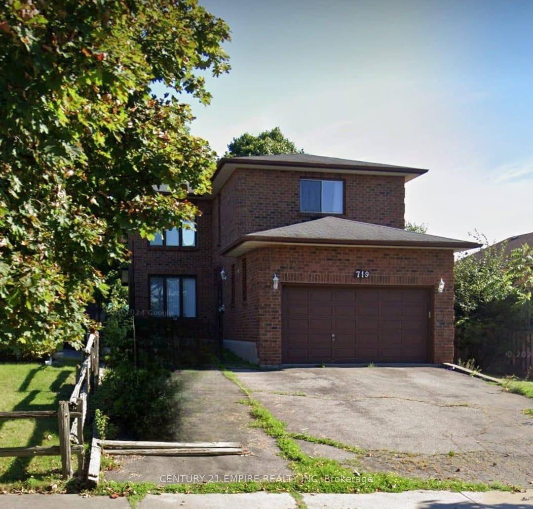 Welcome to 719 Keates Ave, located in the desirable Donevan neighborhood of Oshawa.