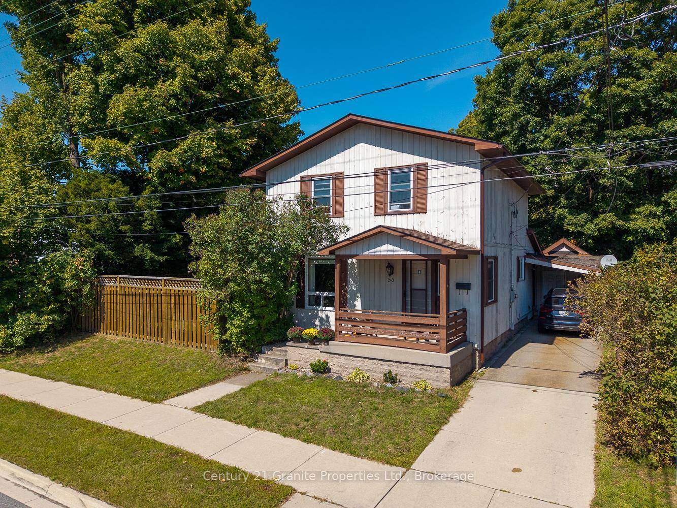 Charming 3 Bedroom home in the Heart of Parry Sound.
