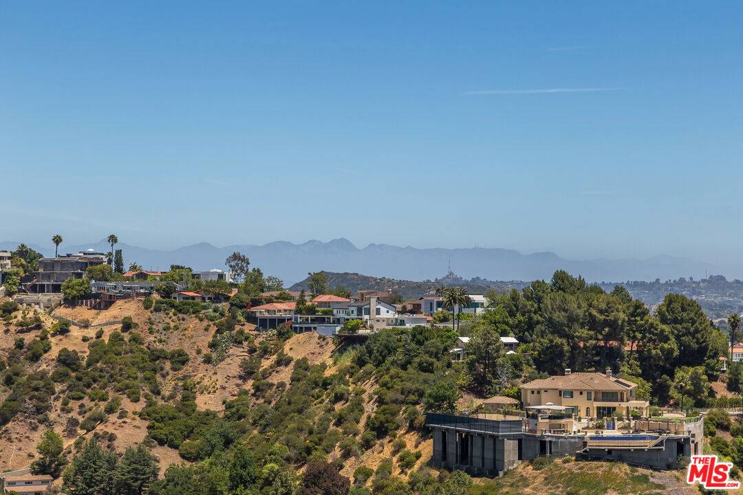 1260 Linda Flora Dr 3BR Brentwood La