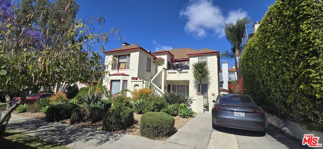 1013 S Curson Ave 6BR La