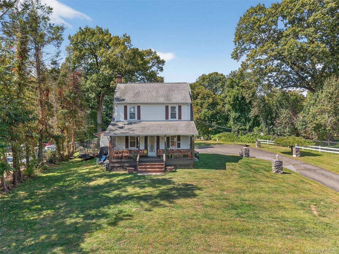 PRIME INCOME PROPERTY NEAR POMONA'S COMMERCIAL DISTRICT !