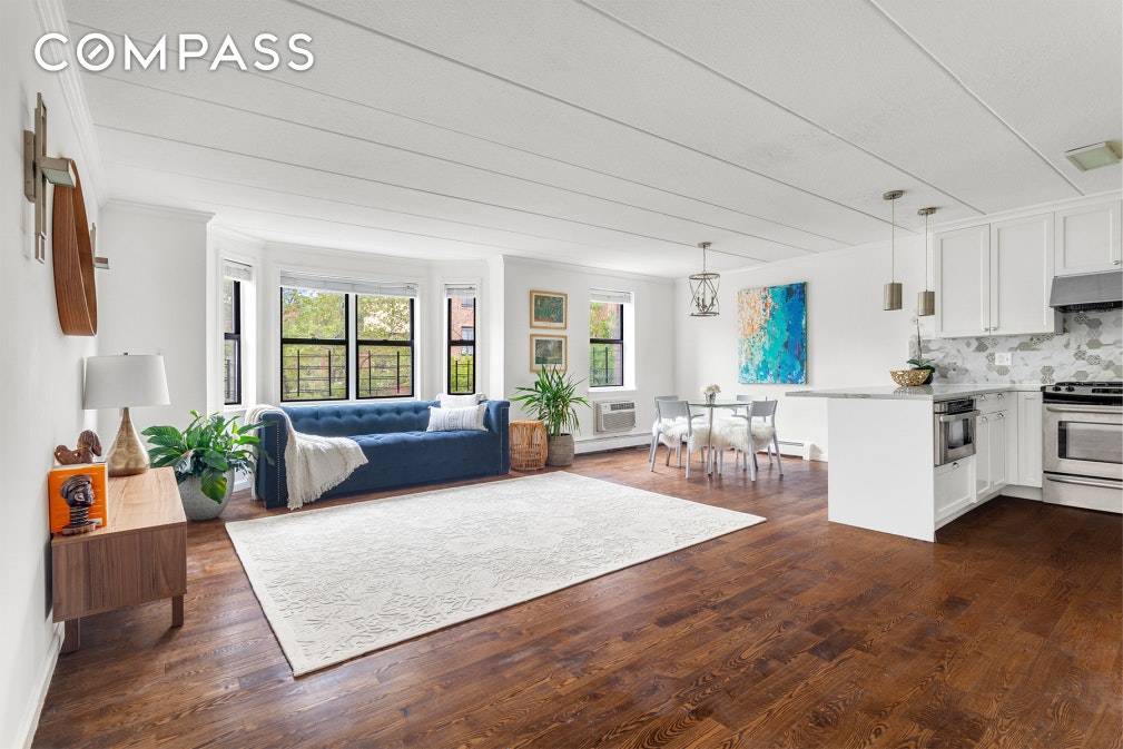 Located in a prime Fort Green location, this beautifully renovated 1150 square foot apartment boasts 3 bedrooms and 2 full bathrooms.