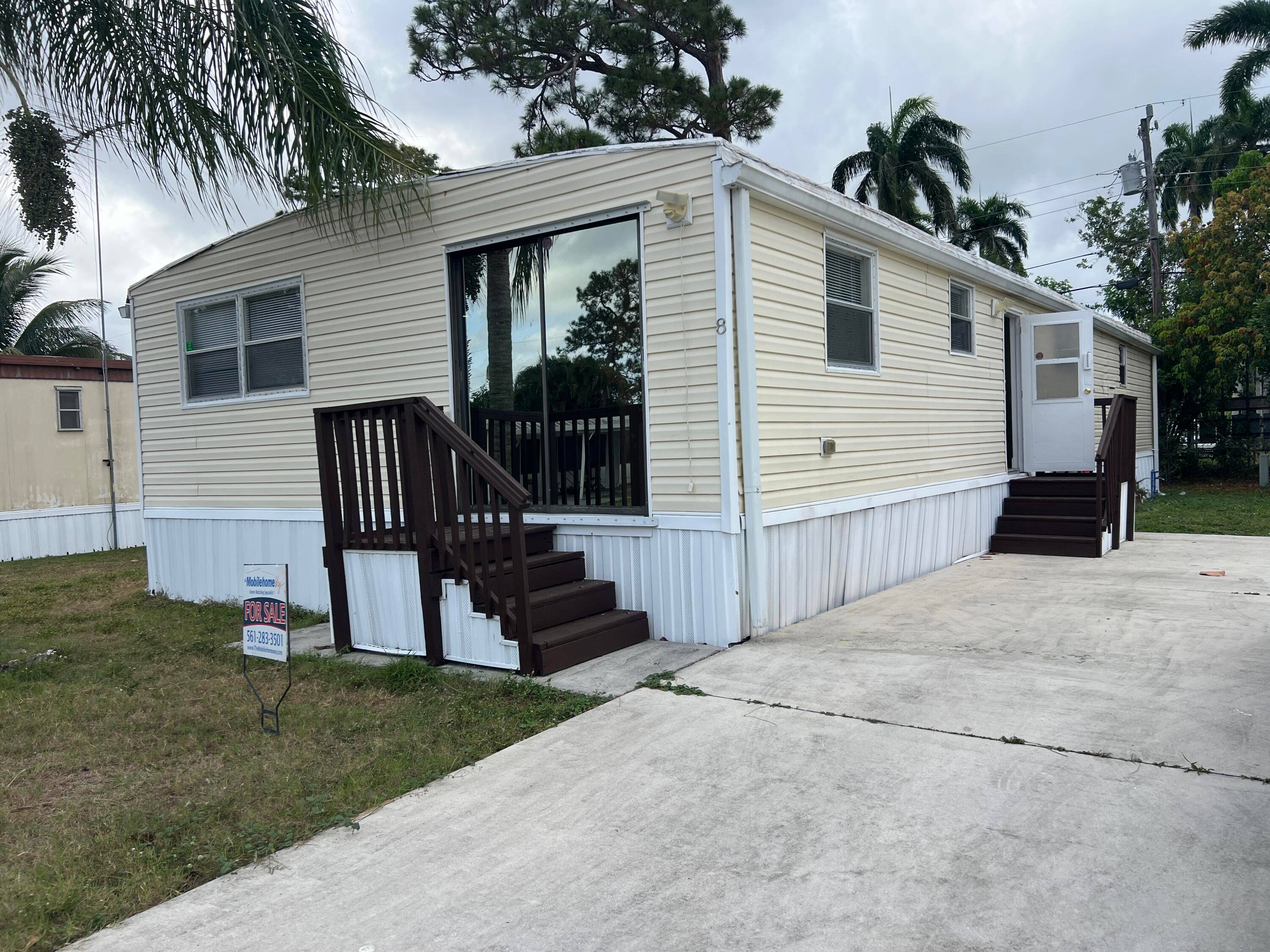 8 Ricks Drive Palm Beach