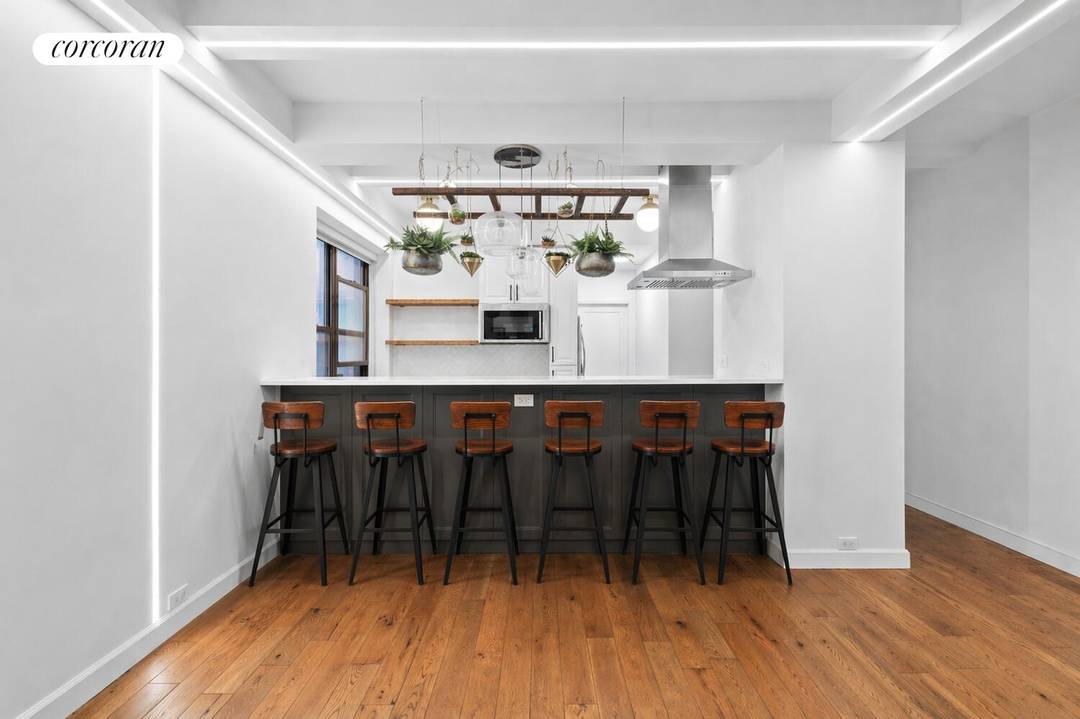Welcome to this beautifully gut renovated 3 bedroom, 2 bathroom co op residence, ideally situated on a prime Upper West Side block just off Columbus Avenue one block from Central ...