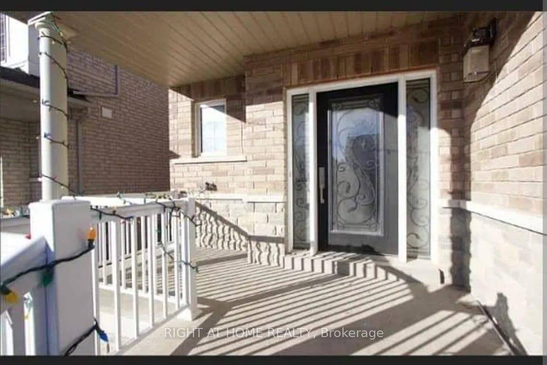 A 3 Bedroom And 2 Washroom Basement Apartment In A Quiet And Family Friendly Neighborhood.