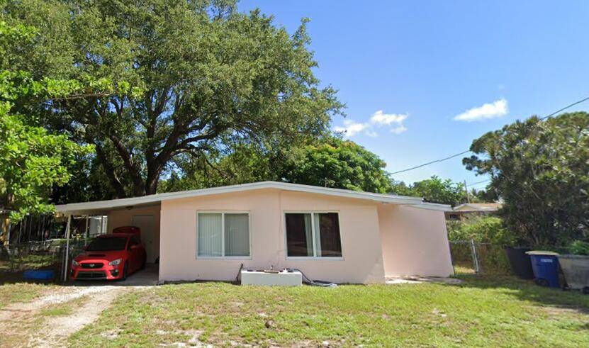9 Properties for Sale at 2, 700, 000.