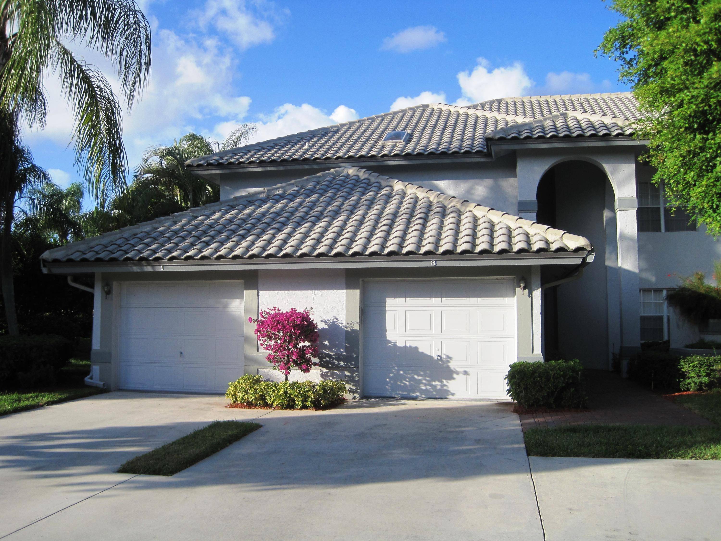 COME ENJOY THE FLORIDA WEATHER IN THIS FIRST FLOOR, EXTREMELY SPACIOUS CONDO IN INDIAN SPRING.