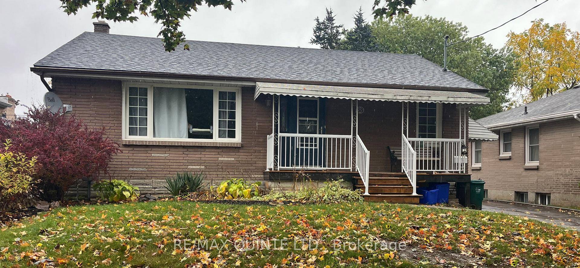 Three bedroom bungalow entire house in Belleville's east end.