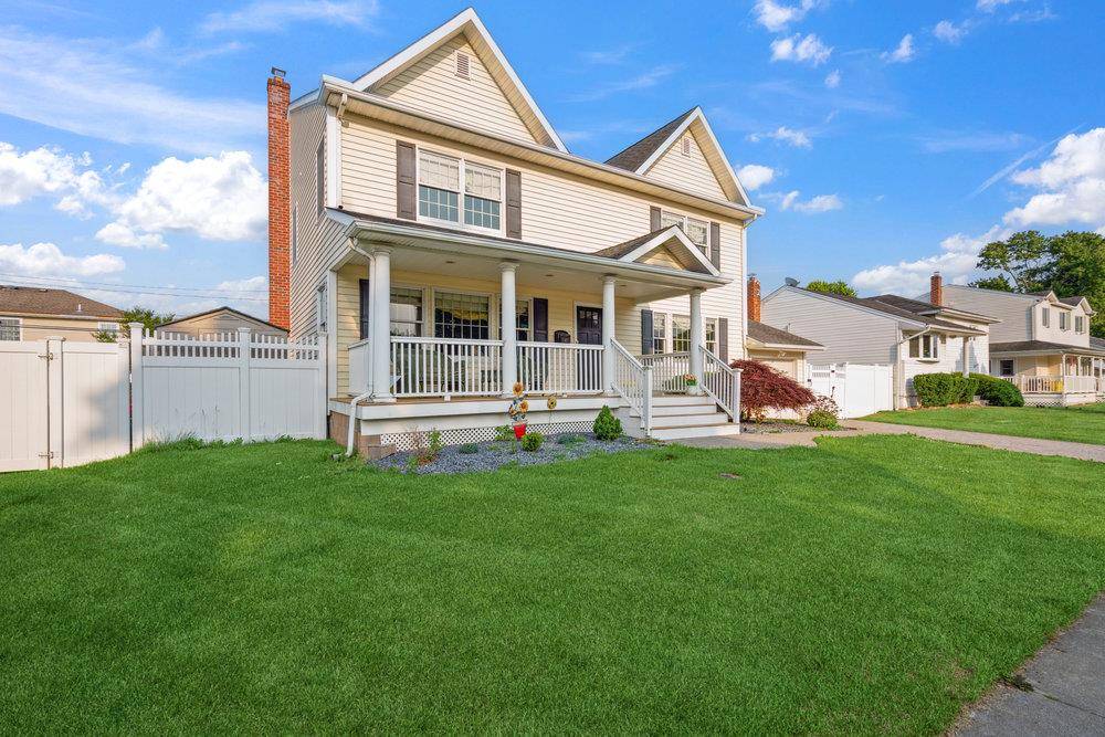 Welcome to 47 Syosset Circle, Syosset, NY a true gem in the highly sought after Groves neighborhood.