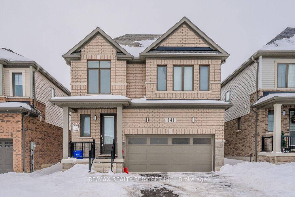 Experience Luxury Living in the Sought After Executive Neighbourhood.