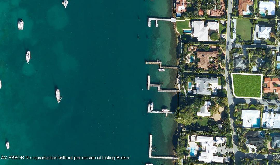 RARE OPPORTUNITY ! ! Palm Beach's coveted North End on Cabana street.