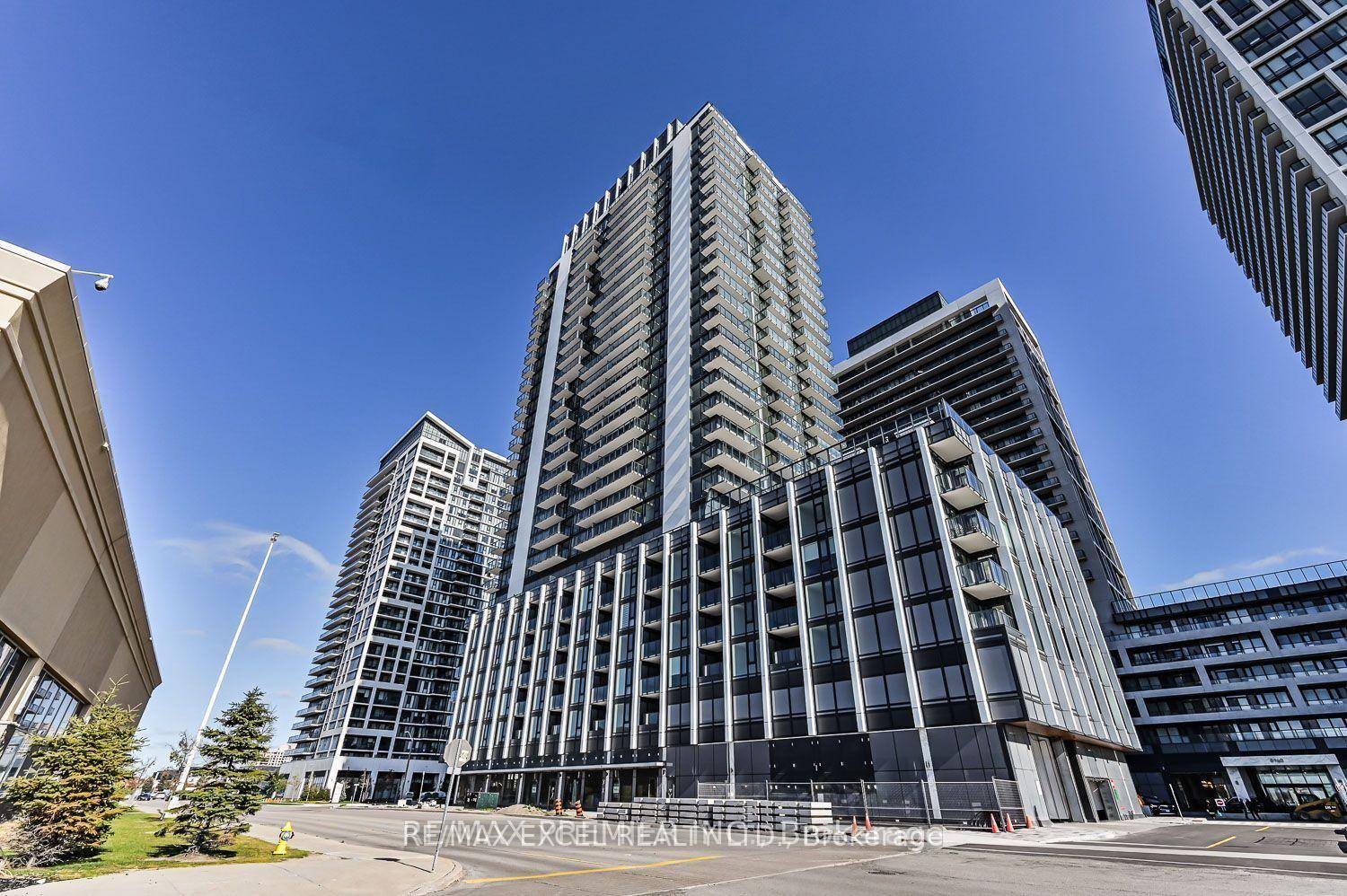 Welcome to this beautifully designed condo spacious amp ; Stylish One Bedroom plus den in the Heart of Vaughan 27Korda Gate unit 511 In The Fifth At Charisma by Greenpark.