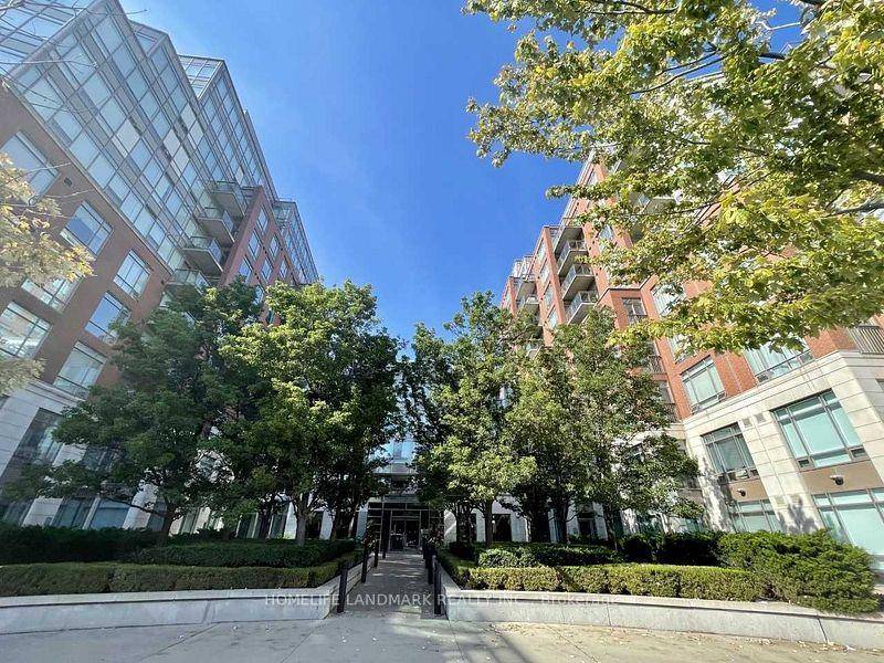 One Bedroom In One Of The Most Luxurious Building In Waterfront.