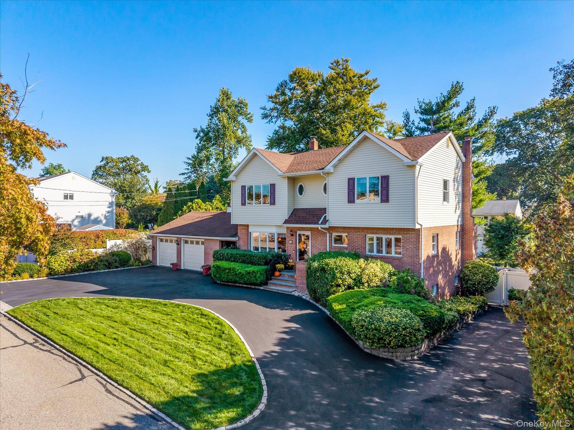 Diamond condition Home in Prime Bayville Location No Flood Zone !