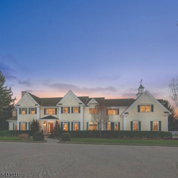 Set behind a gated entrance on 10 private acres, 89 91 Mosle Road is a rare two residence estate compound totaling approximately 15, 000 sqft offering luxury, privacy, and resort ...