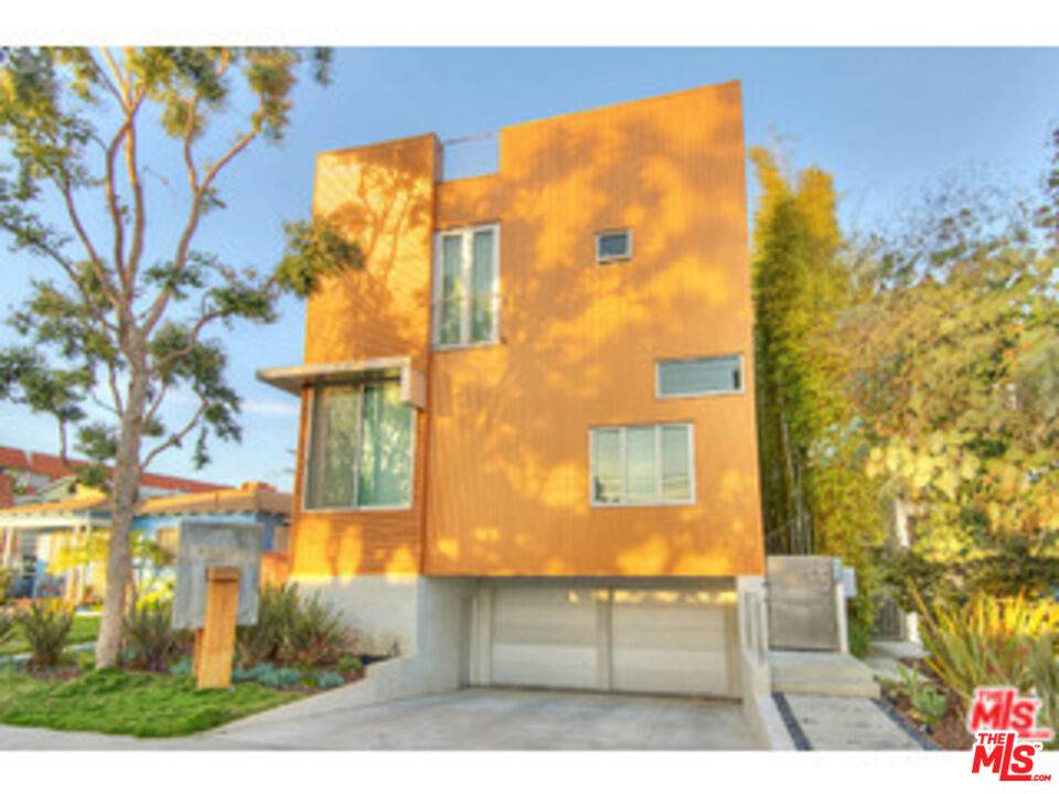 2452 Penmar Ave 9BR Marina Del Rey La