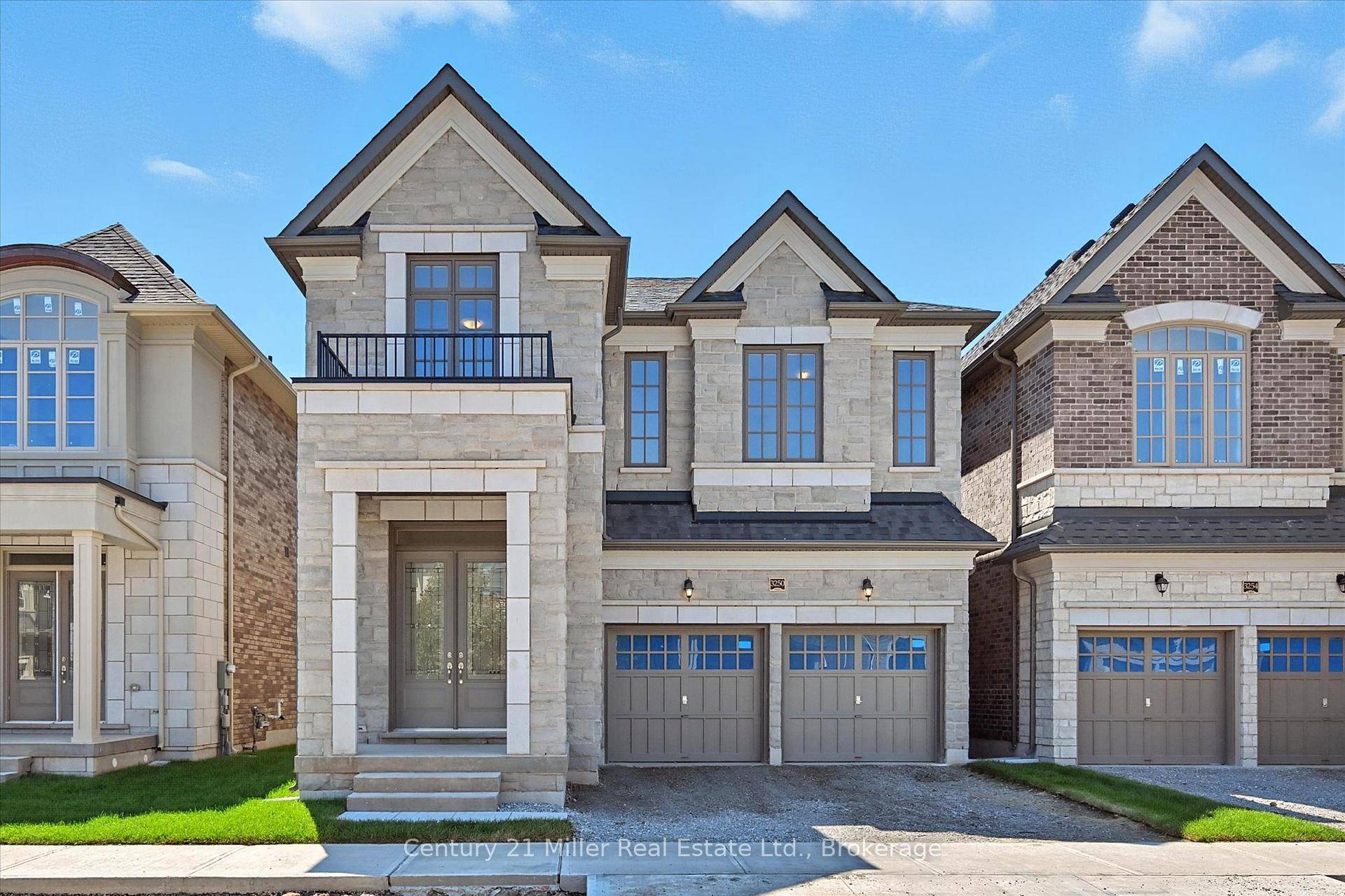 Welcome to luxury living in the heart of Oakville's vibrant Uptown Core.