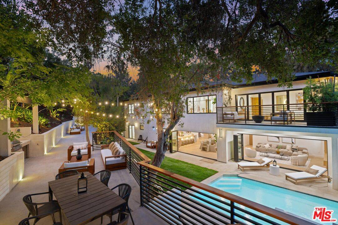 101   Greenfield Ave 6BR Brentwood La