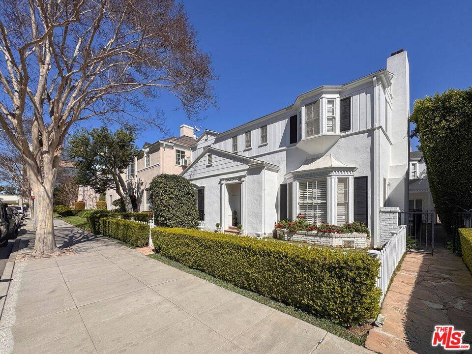 144 S Spalding Dr 9BR Beverly Hills La