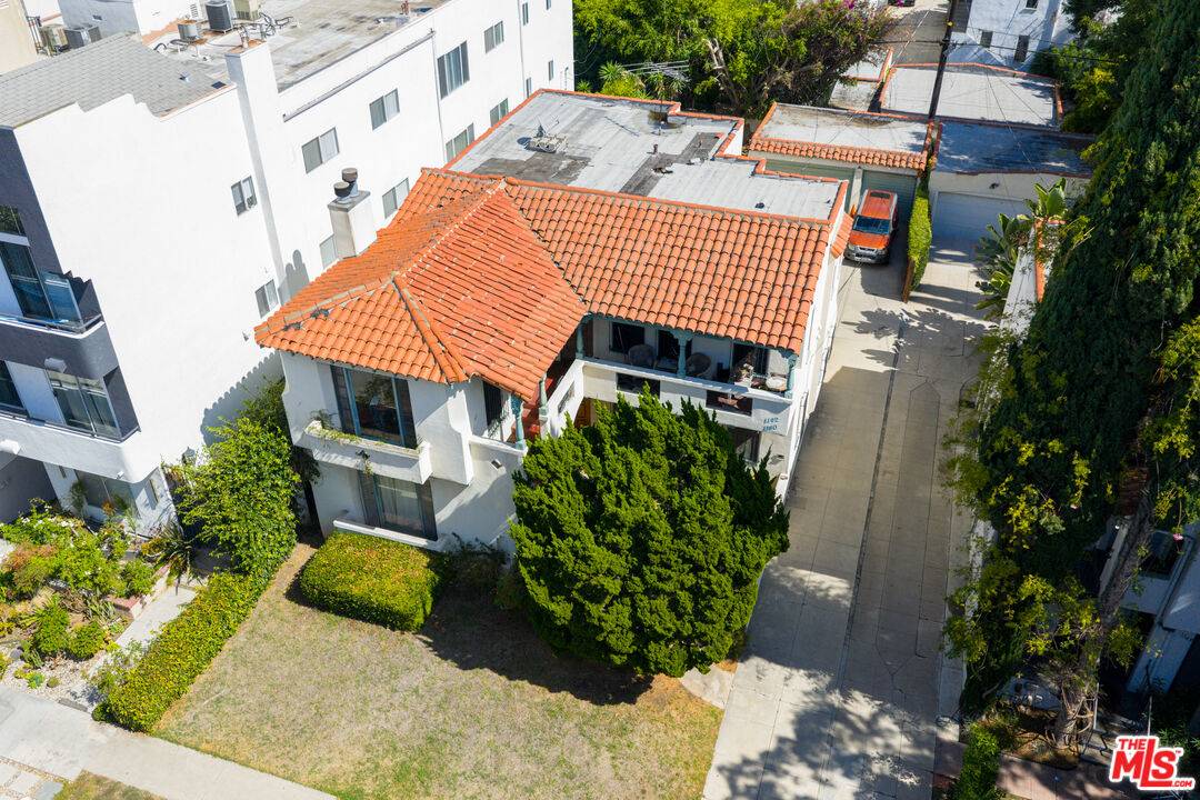 1140  S Shenandoah St 4BR Beverlywood La