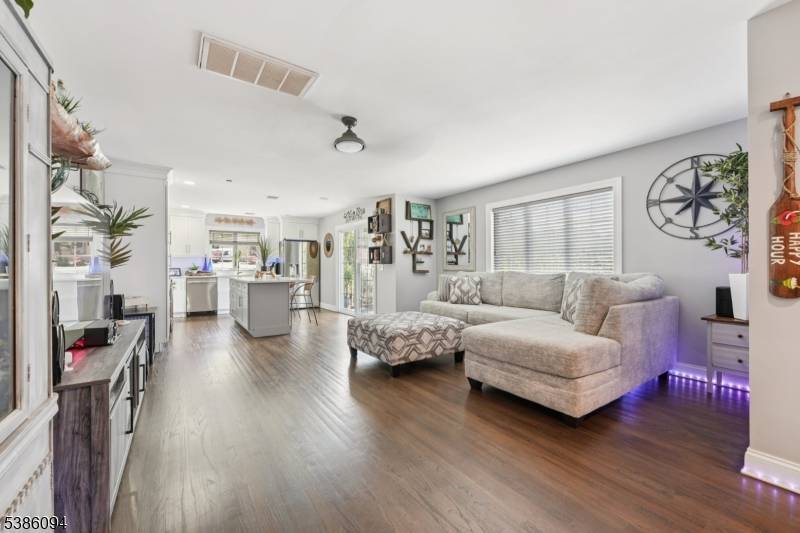 A fantastic opportunity a turn key, spacious living condo !